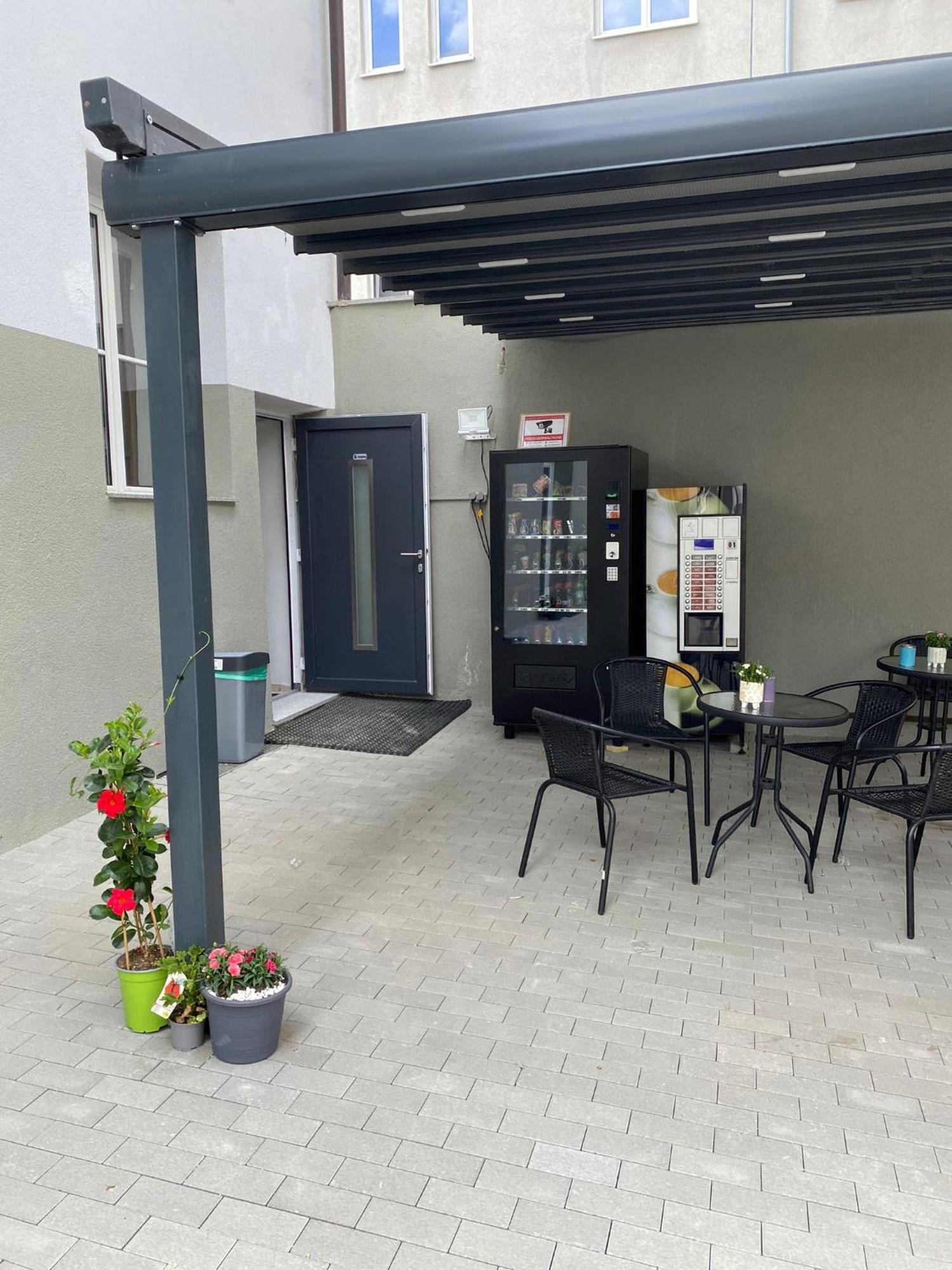 Hostel Linzer City Екстериор снимка